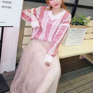 Patterned Sweater / Midi Mesh Skirt / Set