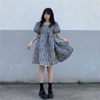 Short-sleeve Floral Print A-line Dress Black & White - One Size