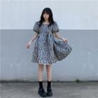 Short-sleeve Floral Print A-line Dress Black & White - One Size