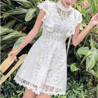 Sleeveless Lace Dress / Midi Dress