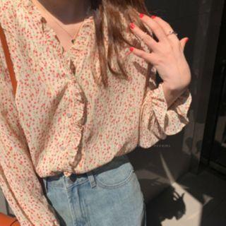 Ruffled Floral Print Bell-sleeve Blouse