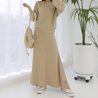 Set: Drop-shoulder Sweatshirt + A-line Maxi Skirt