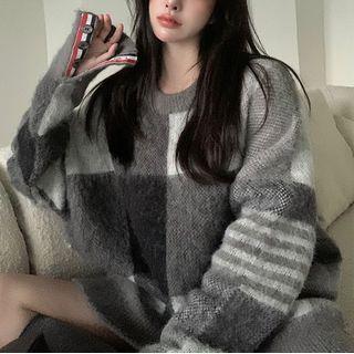 Oversized Furry-knit Sweater Gray - One Size