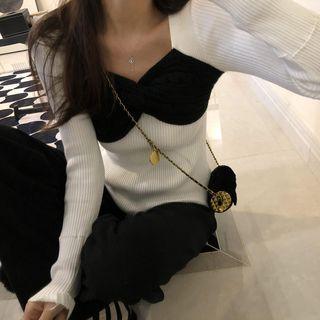 Two-tone Bow Accent Knit Top