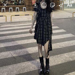 Square-neck Puff Short-sleeve Asymmetrical Dress