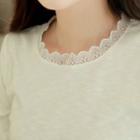 Lace-trim Short-sleeve T-shirt