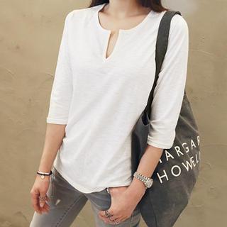 Open-placket 3/4-sleeve T-shirt