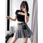 Chinese-style Frog-button Crop T-shirt