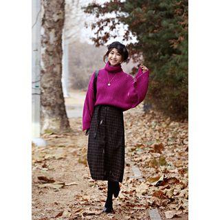 Button-detail Checked Long Skirt
