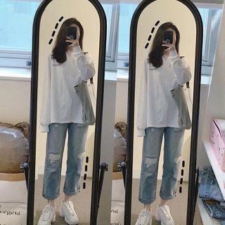 Set: Lettering Sweatshirt + Wide-leg Jeans