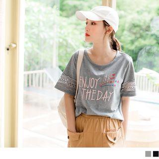 Star Embroidered Lettering Panel Short-sleeve Top