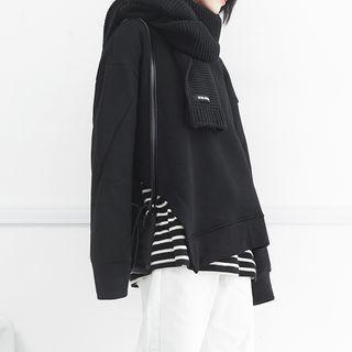 Loose-fit Slit-hem Asymmetric Pullover