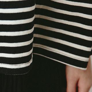Drop-shoulder Cotton Stripe T-shirt