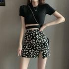 Cutout-waist Crop T-shirt / Floral Pencil Skirt