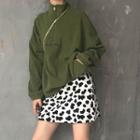 Zip-up Pullover / Milk Cow Print Skirt