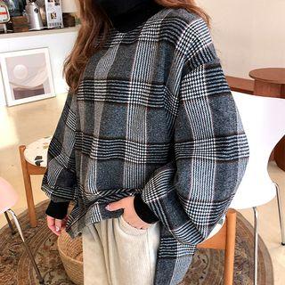 Turtle-neck Plaid Top