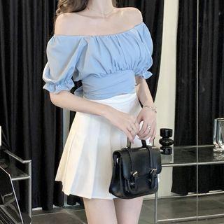 Off-shoulder Bow-back Blouse / Plated A-line Skirt