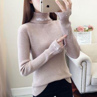 Lettering Turtle-neck Sweater