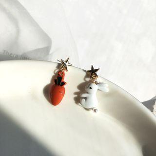 Rabbit & Carrot Asymmetrical Dangle Earring 1 Pair - S925 Earring - White & Tangerine - One Size