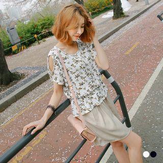 Floral Printed Peep Shoulder Blouse -