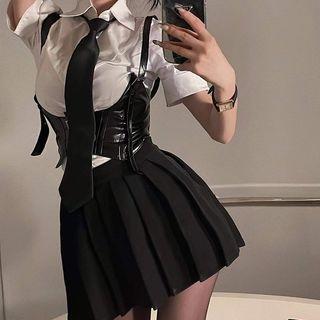 Short-sleeve Shirt / Pleated Skirt / Vest / Neck Tie