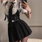 Short-sleeve Shirt / Pleated Skirt / Vest / Neck Tie