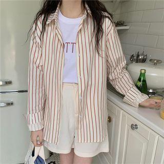 Long-sleeve Striped Shirt / Short-sleeve Lettering T-shirt