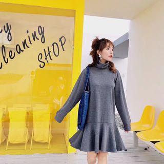 Mock-turtleneck Long-sleeve Loose-fit Crewneck Plain Sheath Dress