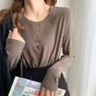 Round-neck Buttoned Top