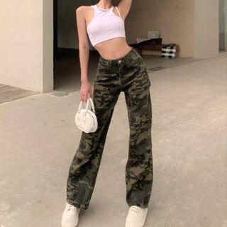 Crop Tank Top / High Waist Camo Print Loose Fit Jeans