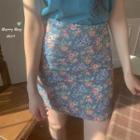 Lettering Short-sleeve T-shirt / Floral Mini Pencil Skirt