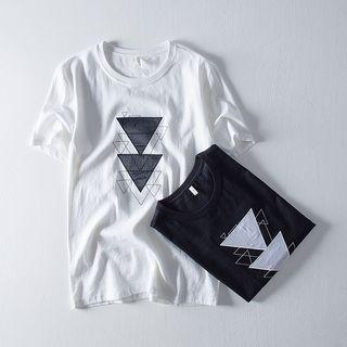 Short-sleeve Geometry Embroidery T-shirt