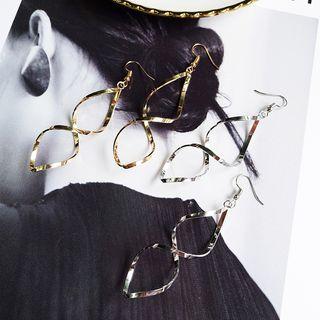 Wavy Drop Earring
