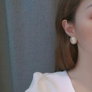 Oval Faux Pearl Earring
