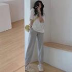 Elbow-sleeve T-shirt / Straight Leg Jogger Sweatpants / Set