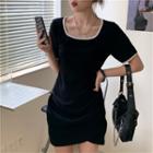 Contrast Trim Short-sleeve Mini A-line T-shirt Dress