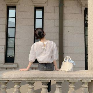 [cle.] Puff-sleeve Plain Blouse