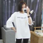 3/4-sleeve Lettering Dip-back T-shirt
