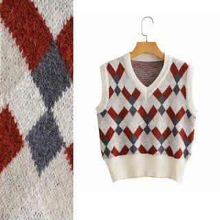 V-neck Argyle Knit Vest White - One Size