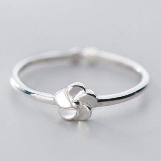 925 Sterling Silver Flower Ring Ring - One Size