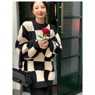 Round Neck Checkerboard Sweater Check - Black & White - One Size