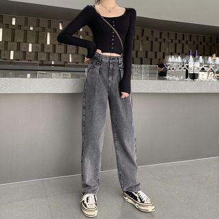 Square Neck Top / High Waist Straight Cut Jeans