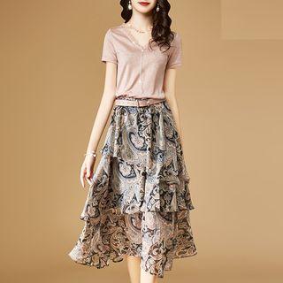 Set: Short-sleeve V-neck T-shirt + Print Tiered Midi Skirt