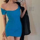 Short-sleeve Square-neck Plain Slim-fit Dress Blue - One Size