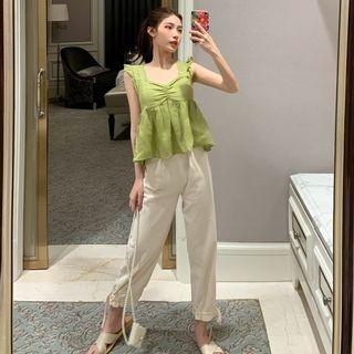 Sleeveless Ruffled Lace-up Top / Frill Trim Cropped Pants
