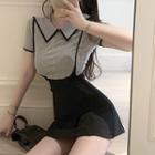 Contrast Trim Collared Short-sleeve T-shirt / Mini Pencil Pinafore Skirt