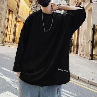 Letter Embroidered Oversize 3/4-sleeve T-shirt
