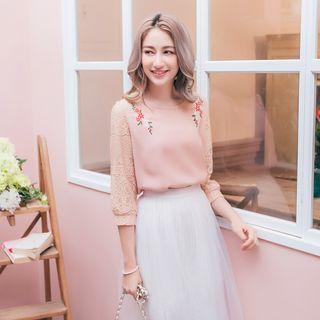 3/4-sleeve Lace Embroidery Top
