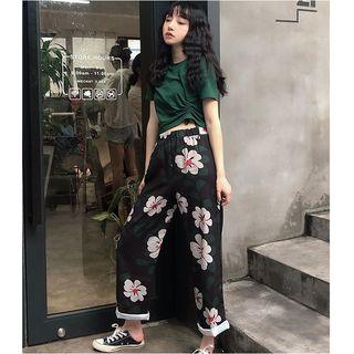 Short-sleeve T-shirt / Floral Straight-fit Pants