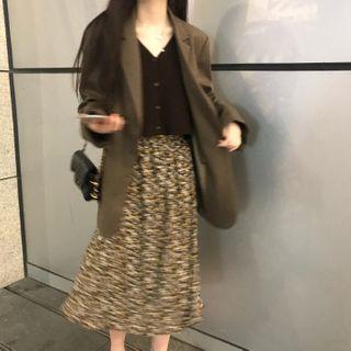 Plain Blazer / Floral Print Midi A-line Skirt / V-neck Knit Top